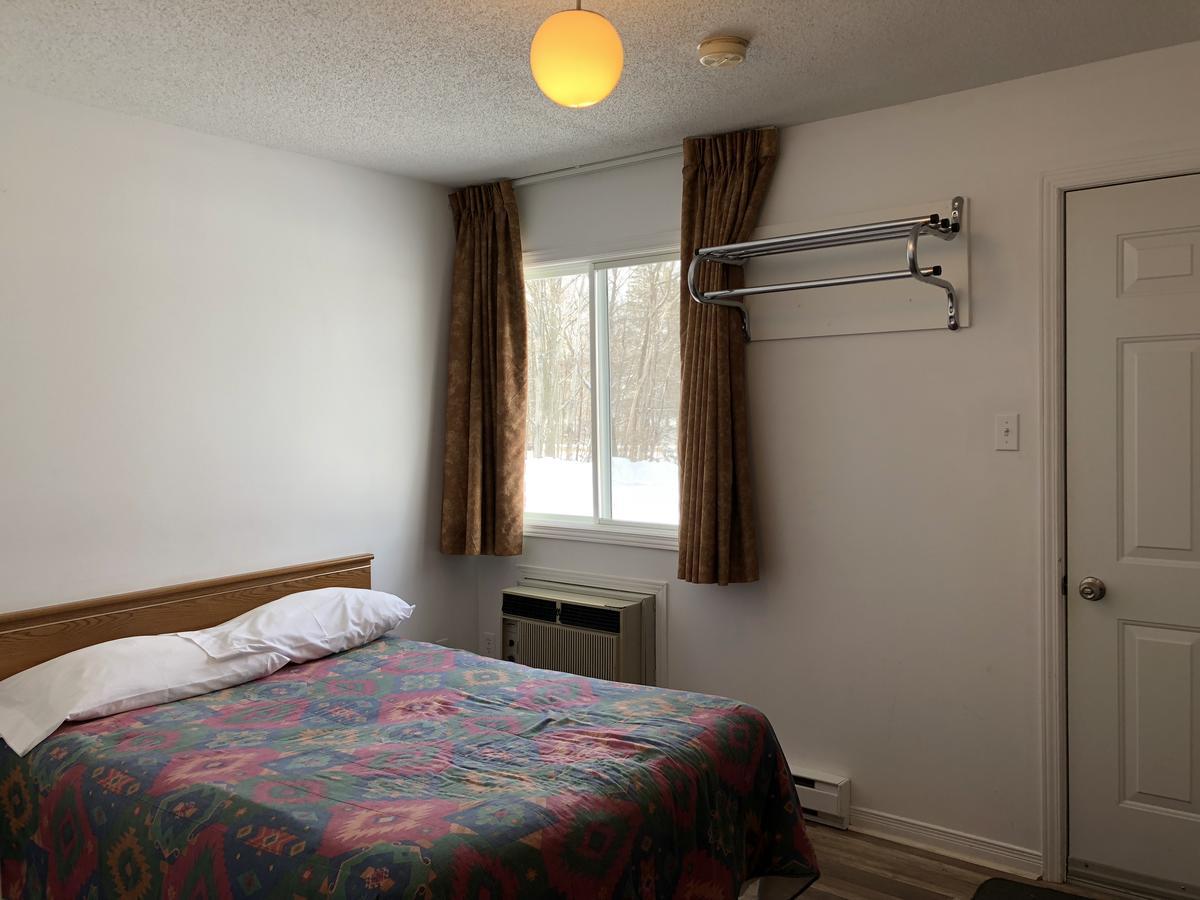 Motel Bryson Bagian luar foto